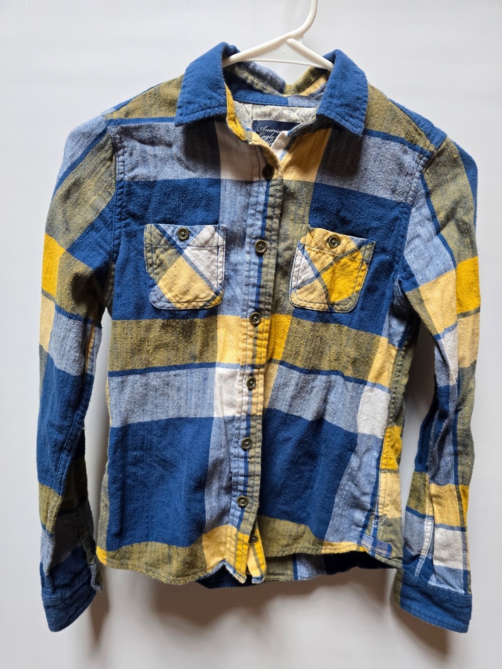 American Eagle Outfitters Blue and Yellow Plaid Button-Down Shirt - Size 0